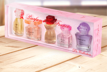 Les Meilleurs Parfums De Paris 5 Miniature Minis Perfume Bottles in Box Set